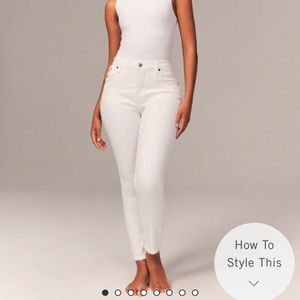 Abercrombie & Fitch “The Skinny” - Curve Love White Jeans